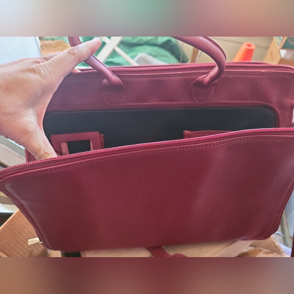 Levenger Bags Levenger Leather Laptop Bag Briefcase Poshmark